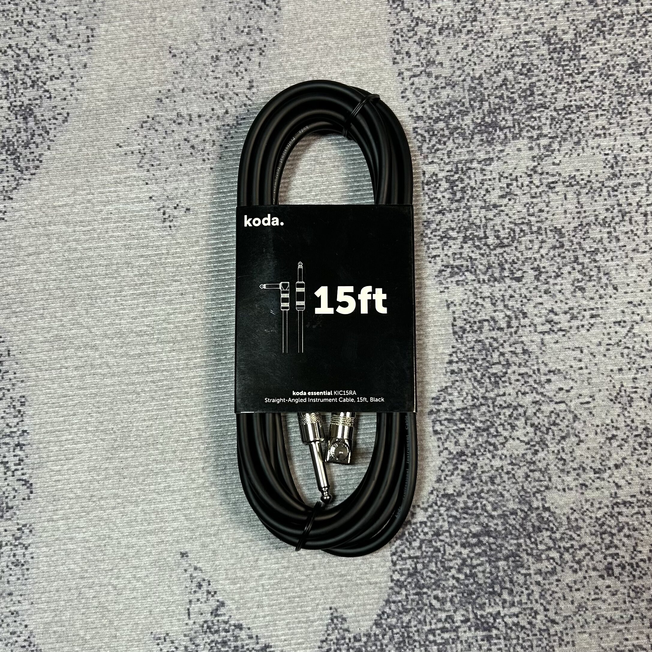 koda essential KIC15RA Straight-Angled Instrument Cable, 15ft, Black
