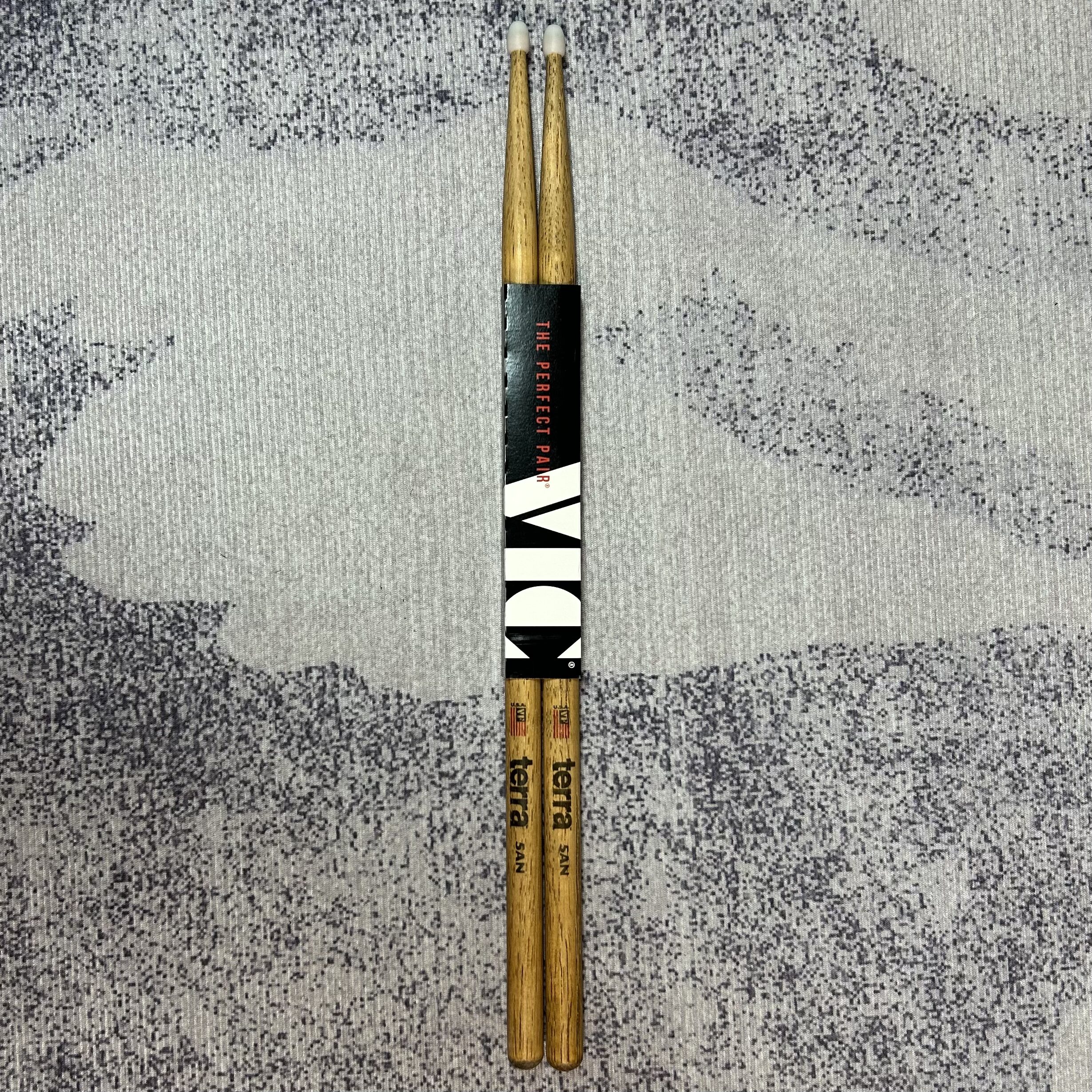 Vic Firth American Classic Terra Series Drumstick 5A, Nylon Tip