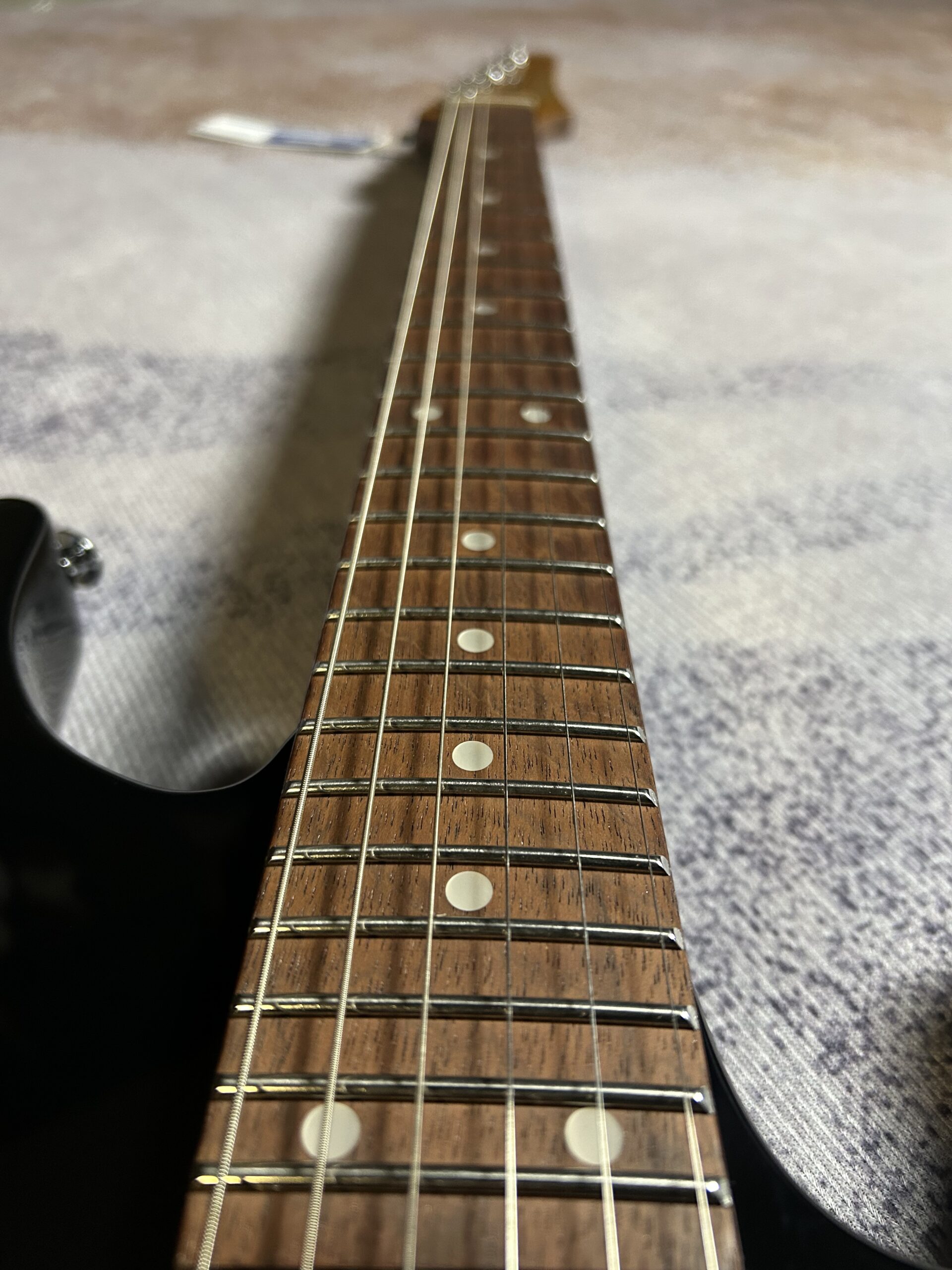 Ibanez AZ Standard AZ24S2-Black Electric Guitar - Gambar 4