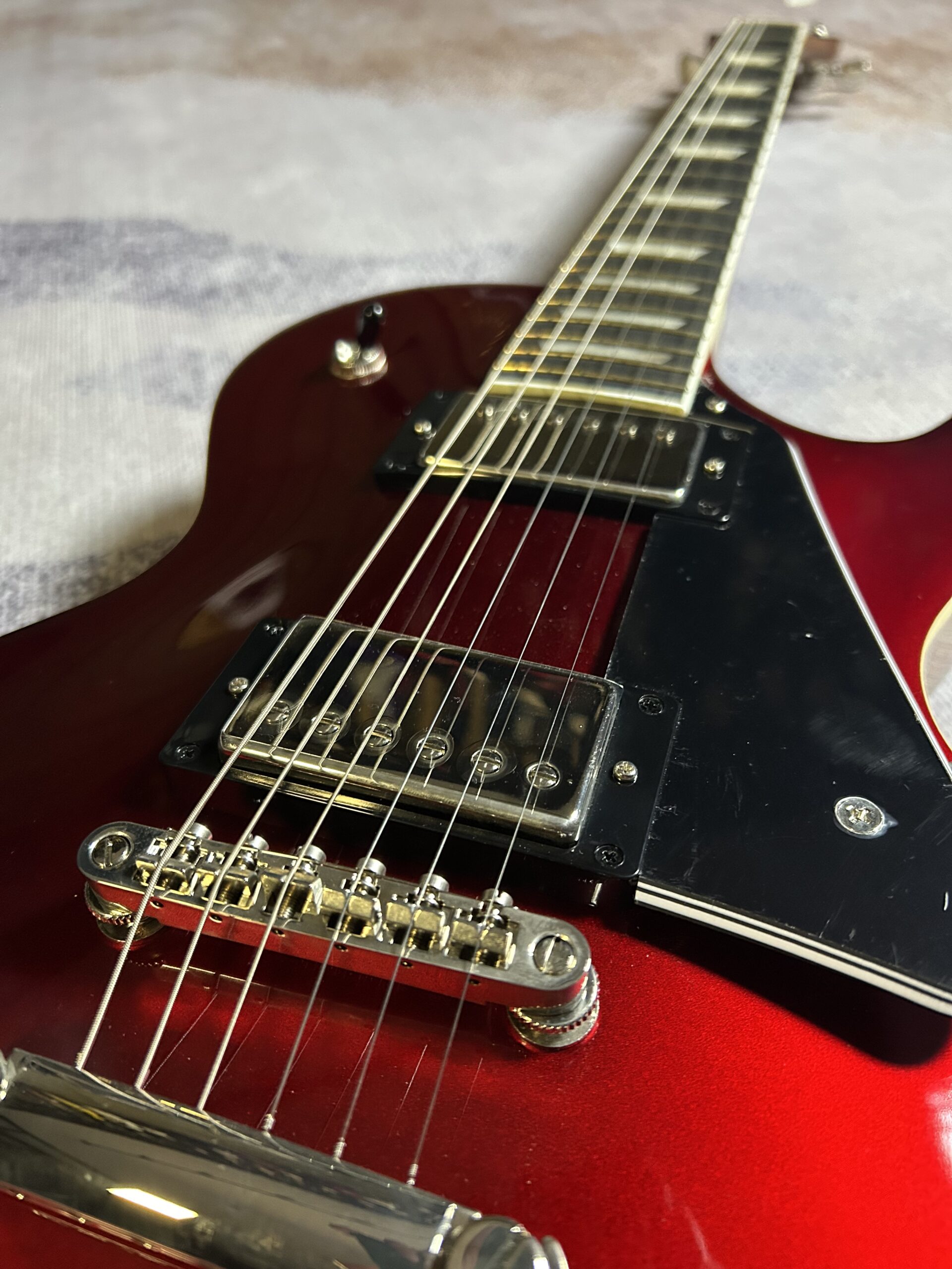 Epiphone Les Paul Modern - Sparkling Burgundy - Gambar 3
